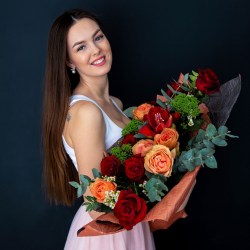 Букет цветов - Бесплатная Доставка в Новосибирске